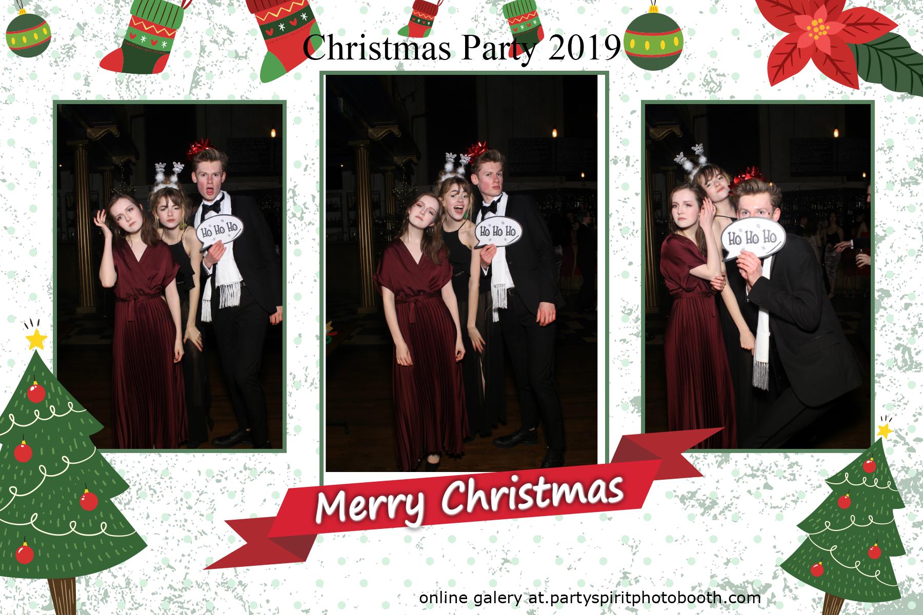 Christmas Party | View more photos from the event at gallery.partyspiritphotobooth.com/u/PartySpiritPhotoBooth/Christmas-Party-0